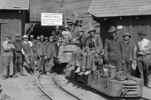 Pari Tunnel Crew 1922